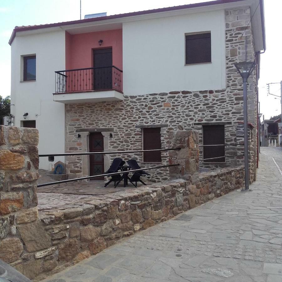 To Petrino Holidays House Metagkitsi Exterior photo